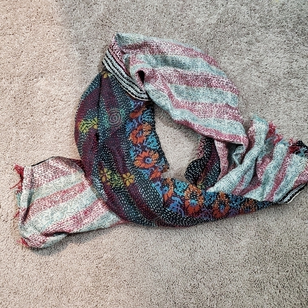Colorful Beautiful Scarf - Picture 2 of 13